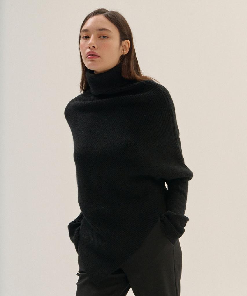 Peullobeu High Neck Knit Cape_Bk