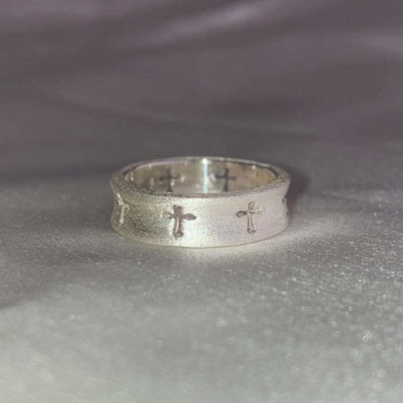 fillow cross hole ring slim