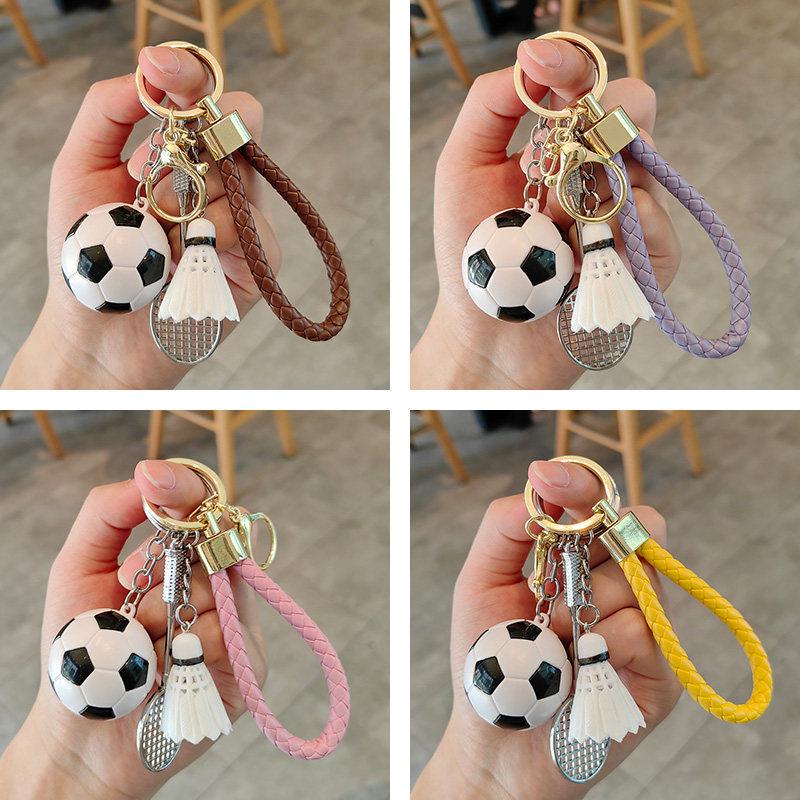 Exquisite Badminton Keychain: Creative Sports Gift for Boys, Girls, Couples - Pendant Ornament Keyring.