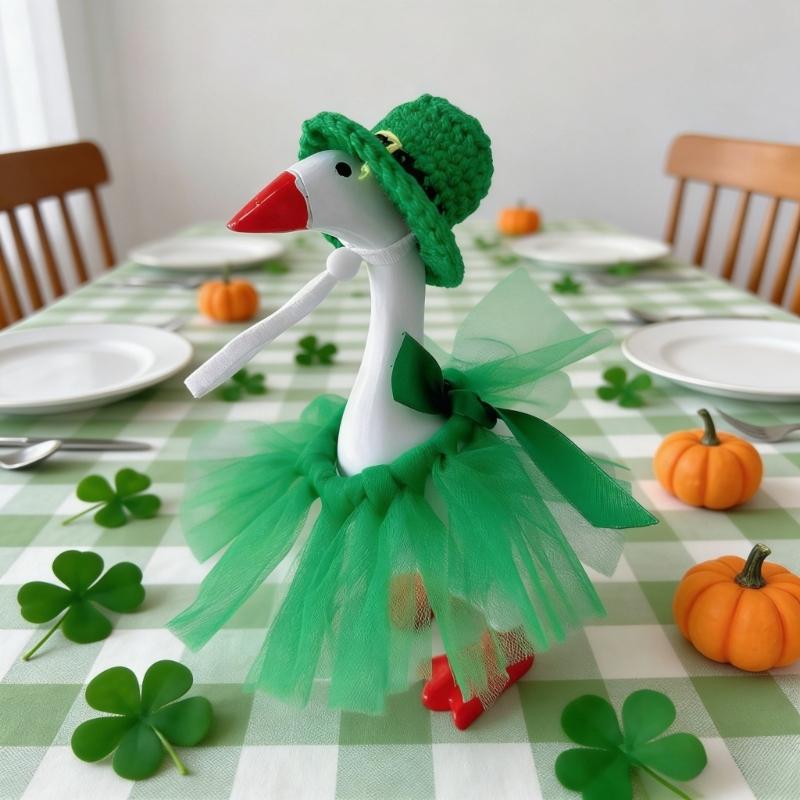 Porch Geese Dress Costume with Hat Irish Festival Polyester Porch Geese Statue Clothing For Patrick's Day Decoration