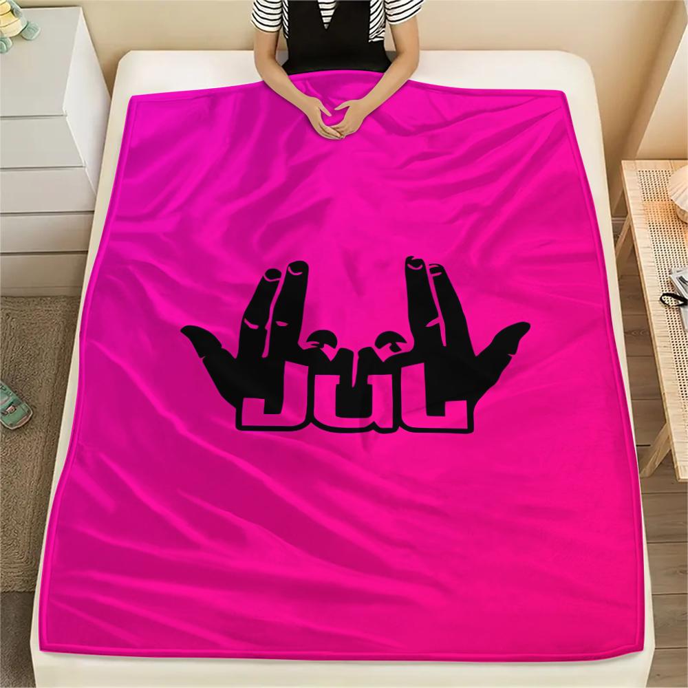 

1PC JuL C est Pas Des Lol Print Flannel Blanket, High quality All Seasons, Home Decor, Warmth and Comfort, Perfect for Christmas Gifts 80cm x 120cm