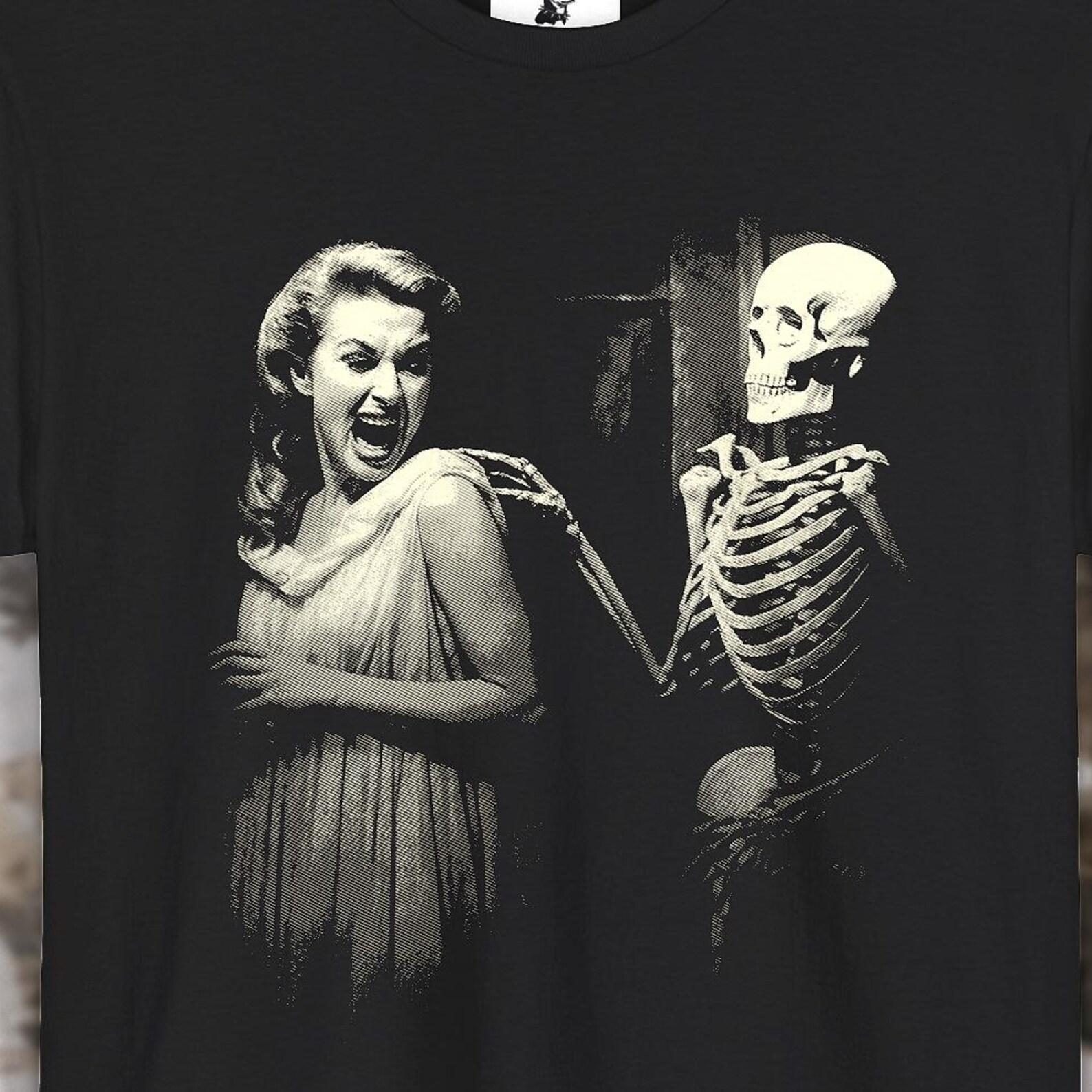 House On Haunted Hill T-Shirt: Vincent Price Horror Movie Tee, Retro Skeleton Graphic XL