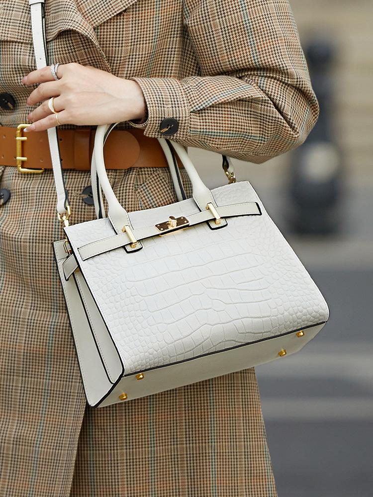 Leopard Print Genuine Leather Women's One-Shoulder Black Handbag 2025 