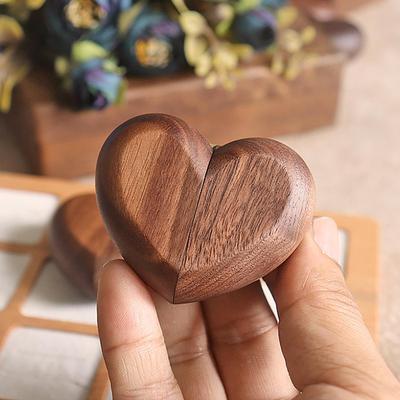 Holzringbox Magnetische herzförmige Schmuckschatulle Andenken-Ringehalter Für Antrag Zuhause Hochzeit Reise Party Treffen