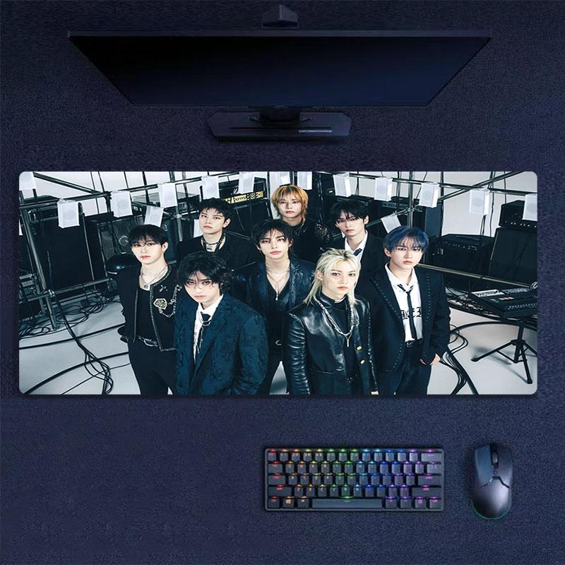 SKZ Poster Mouse Pad, Large Gaming Desk Mat, Non-slip XXL Mousepad for Laptop & Tablet, Mini PC Playmat with Stitched Edges