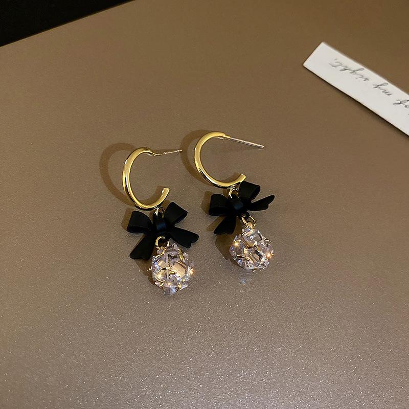 C-shaped Black Bowknot Zircon Earrings for Women Personalized Temperament Zircon  High-end Sense Female Earrings