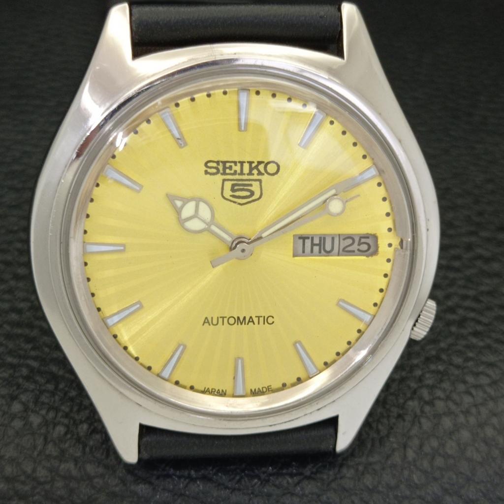 JAPAN 7019A VINTAGE SEIKO 5 AUTOMATIC MENS GOLDEN COLOR DIAL WATCH a701382-5 R206a-a701382