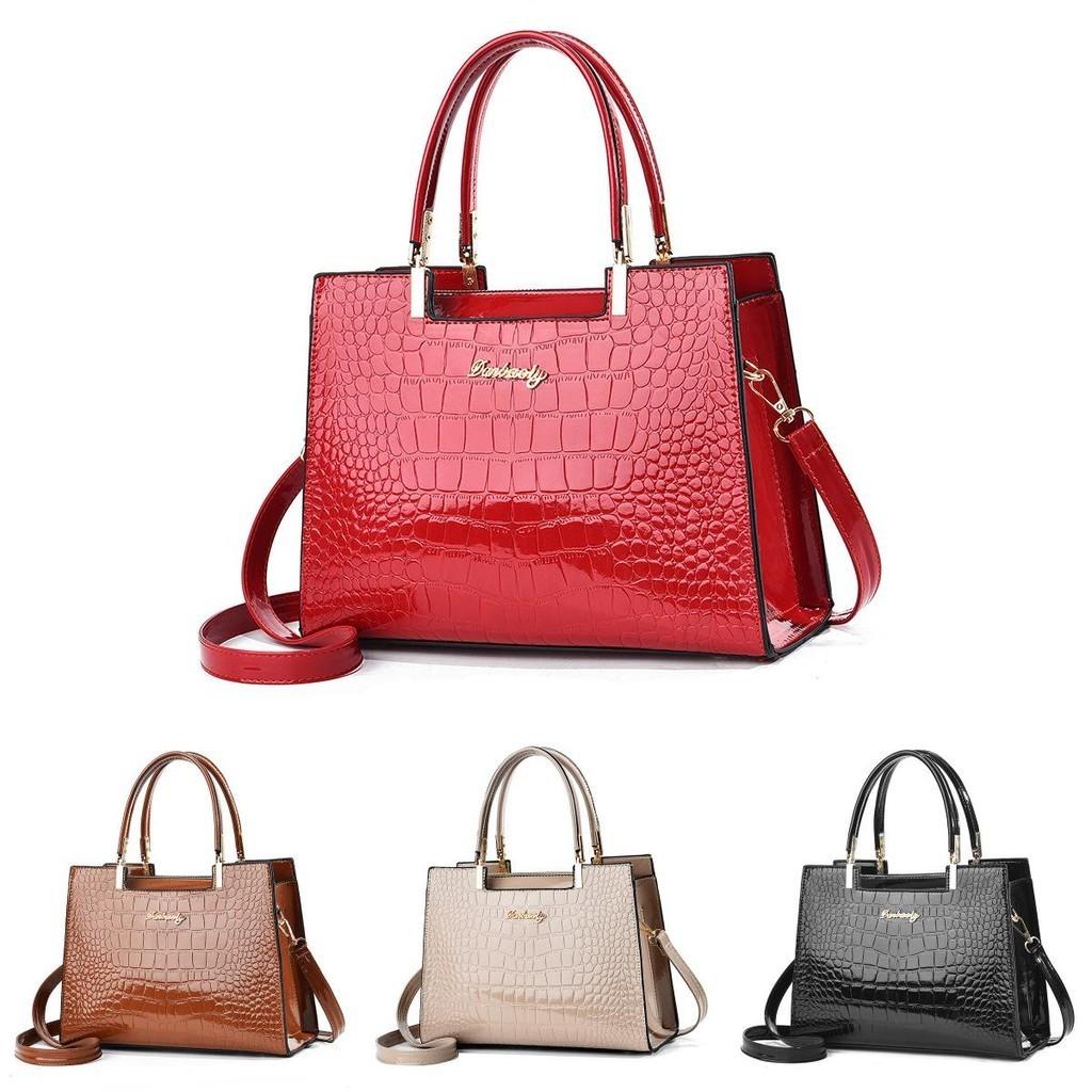 Trendy Mom Bag Perfect For Daily Use 2023 Summer Collection Medium Size Crocodile Pattern Multiple Colors