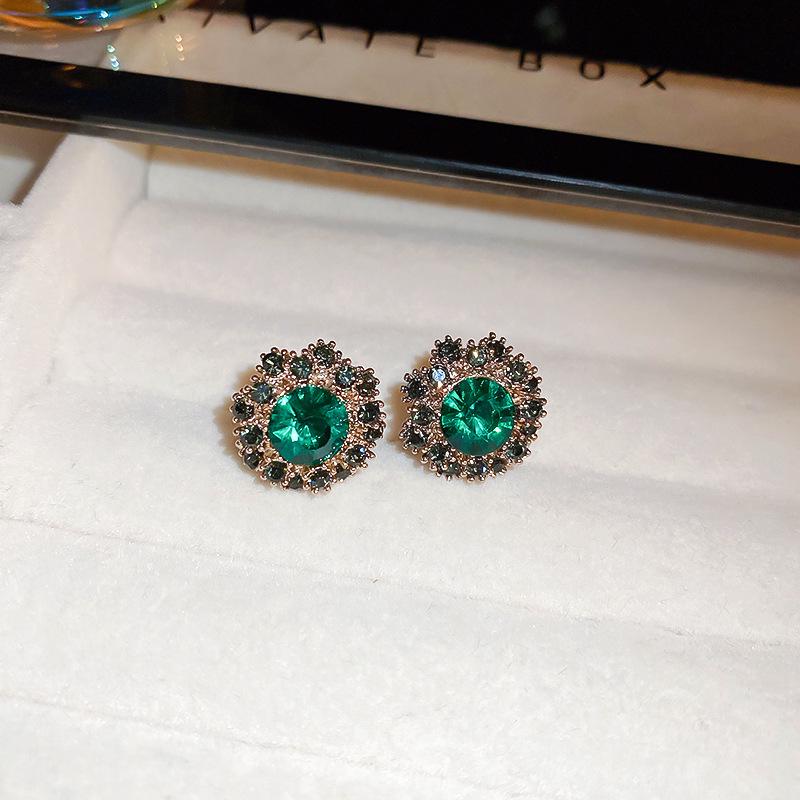 

Вінтажні сережки «Срібна голка» з цирконами – Ретро розкішні пусети в придворному стилі.