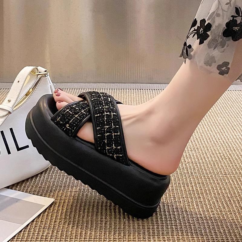 Crossed slippers women's outer wear summer new casual muffin platform beach sandals