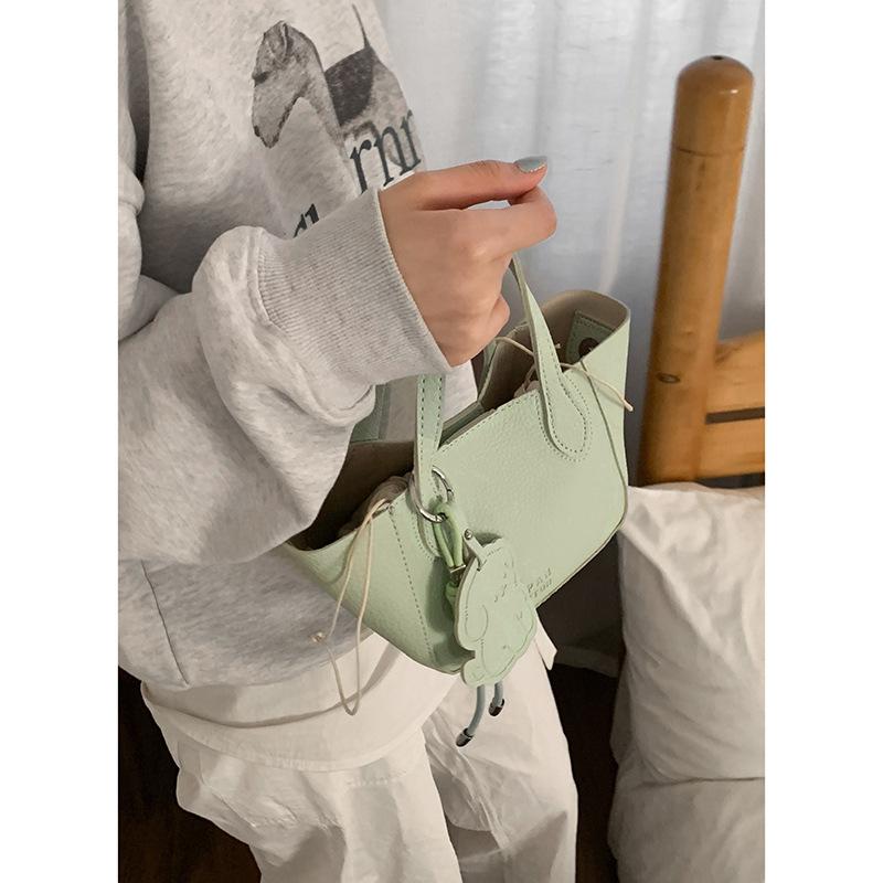 

Korean niche design high-end lychee pattern handbag 2025 new simple vegetable basket bag versatile shoulder bag зелёный