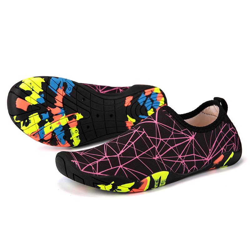 New Unisex Water Athletic Shoes Barefoot Quick-Dry Aqua Yoga Socks Easy Slip-On For Men Women Barefoot Surfing Upstream Athletic Shoes 35-47