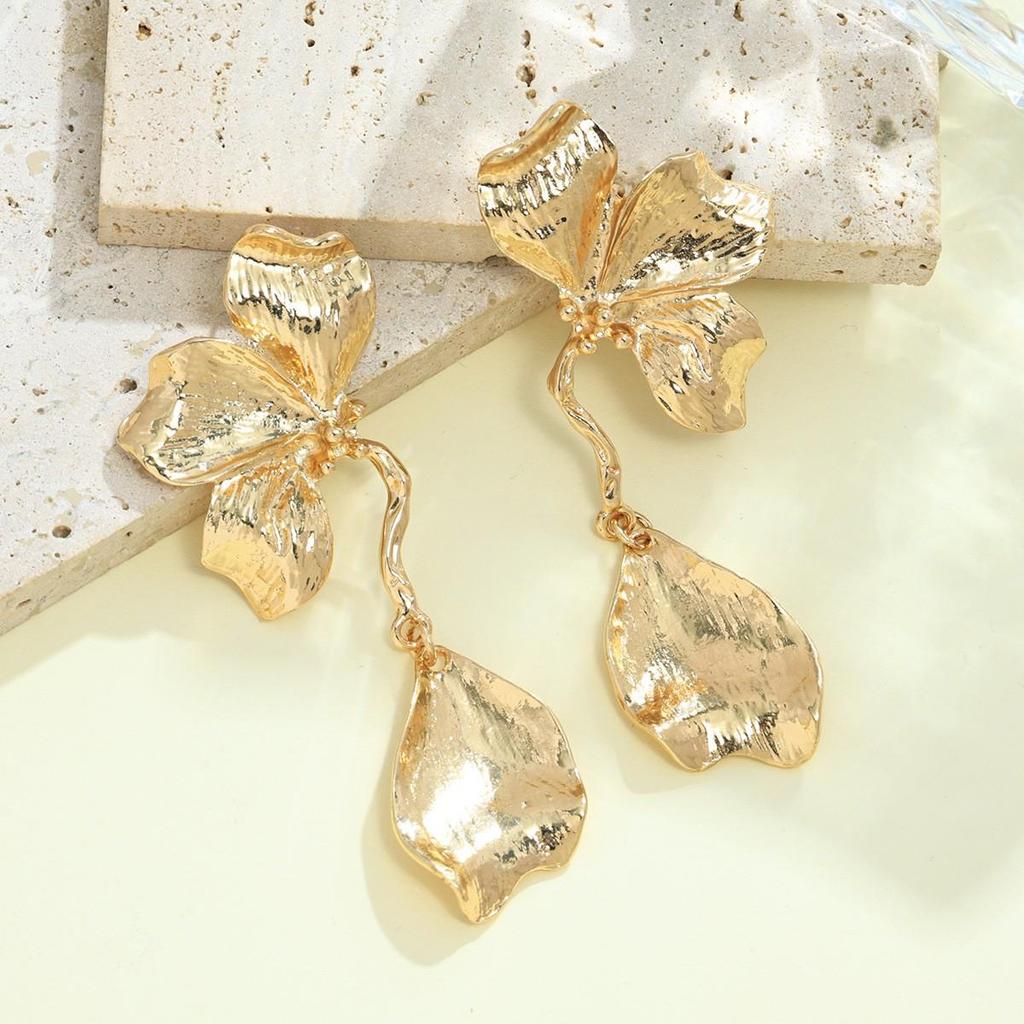 European & American Metallic Floral Stud Earrings - Exaggerated, Three-dimensional, Light Luxury, Double Layer Design