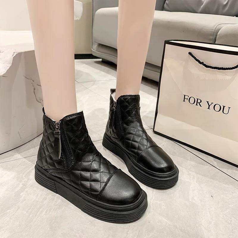 Winter New Fashionable Versatile Snow Boots Women's Waterproof Thickened Velvet 2025 Cold-proof Northeast Warm Non-slip Martin Boots