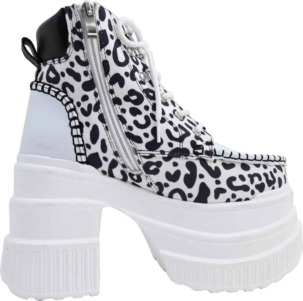 Kurzstiefel mit dicker Sohle zum Schnüren