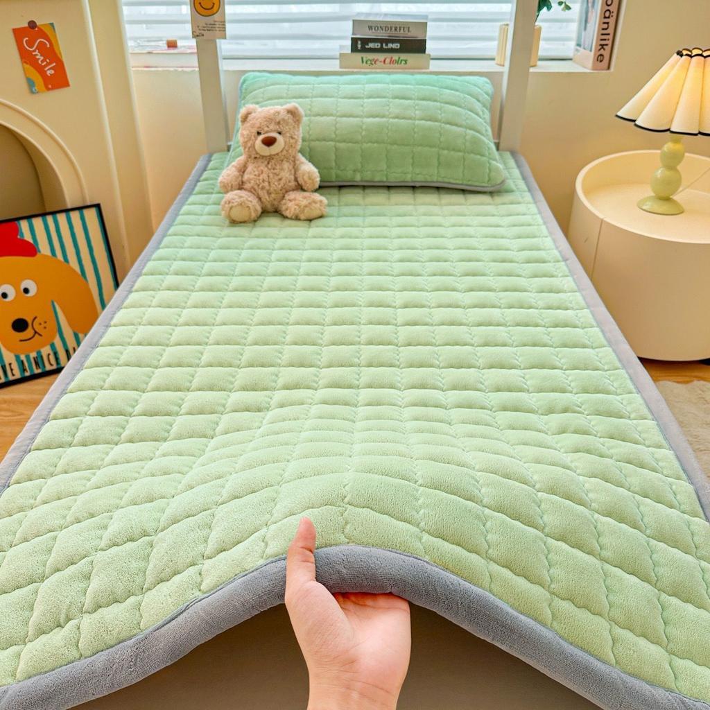 Fleece-lined and Thickened Milk Fleece Mattress, Mattress Pad, Quilt, and Soft Mattress Base