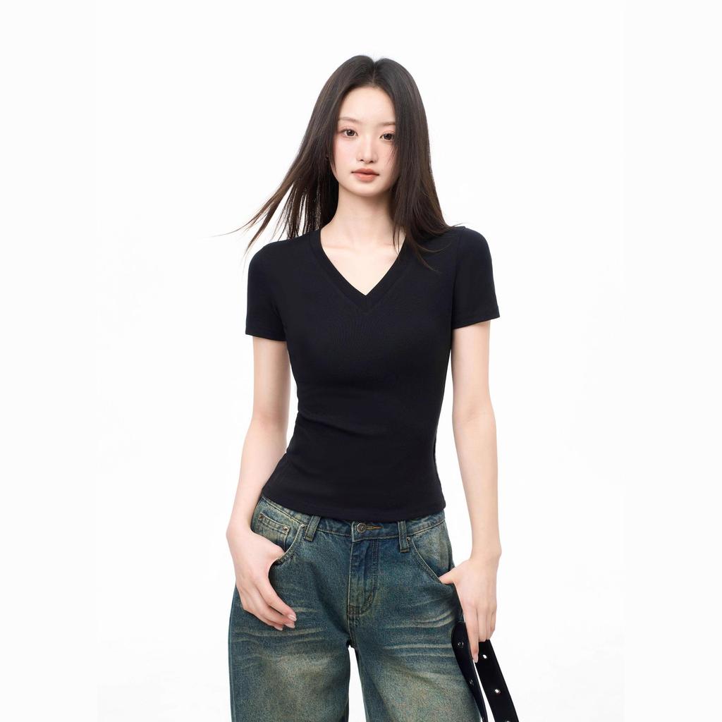Black v-neck short-sleeved t-shirt women's summer slim-fit front shoulder bottoming shirt with a new top inside