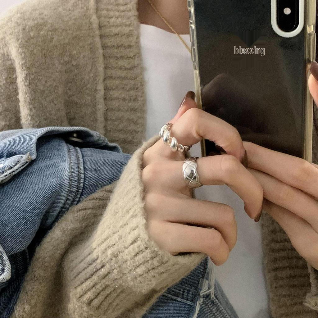S925 Sterling Silver Croissant Plaid Ring for Women: High-End Twist Design Open Index Finger Ring