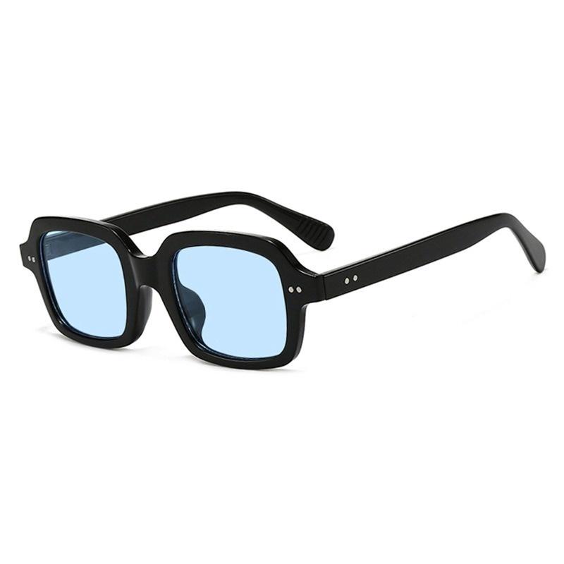Vintage Punk Rivets Square Sunglasses Women Brand Designer Oversized Retro Black Sun Glasses Shades Men Goggle Oculos De Sol