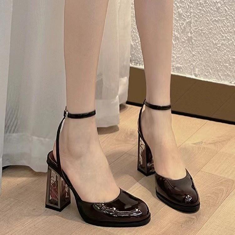 

Женская обувь, 2024 г., брендовые женские прозрачные цветы на высоком каблуке, летние повседневные пикантные туфли-лодочки для вечеринок, женские однотонные женские сандалии с пряжкой 38