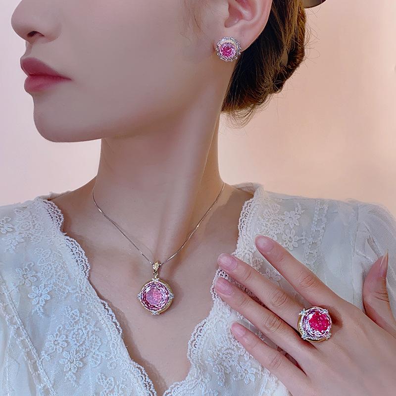 Jewelry Copper Bottom Gold-Plated Millennium Cut Rose Red Temperament Light Luxury Set Main Stone 18-10M