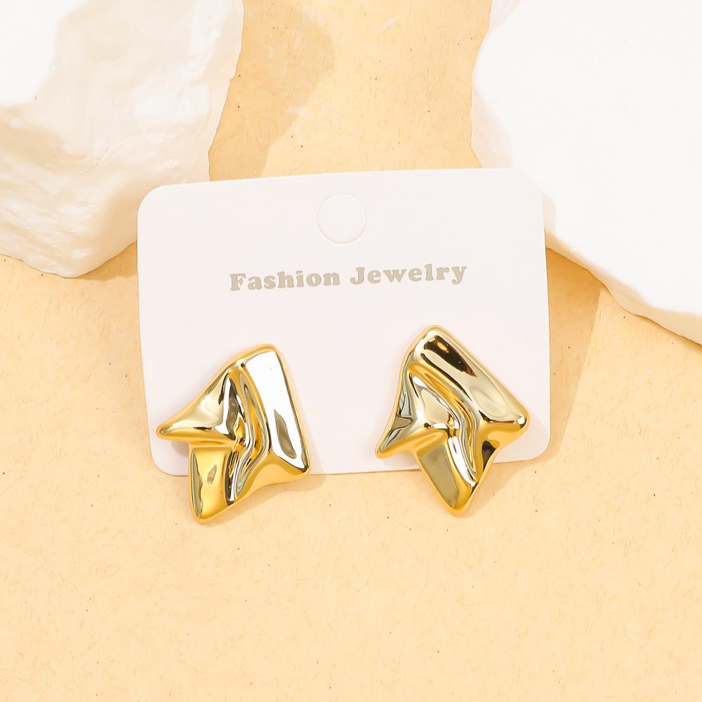 European and American retro high-end acrylic gold-plated stud earrings, electroplating personalized fashion women's stud earrings set