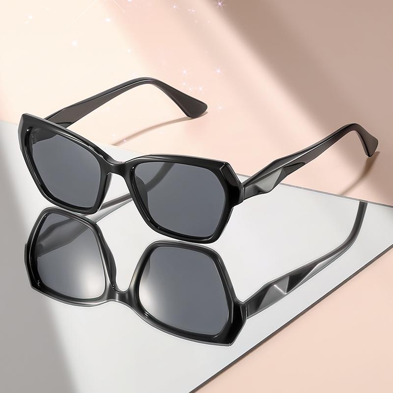 New high-end, classic and simple sunglasses for daily wear and street photography decoration