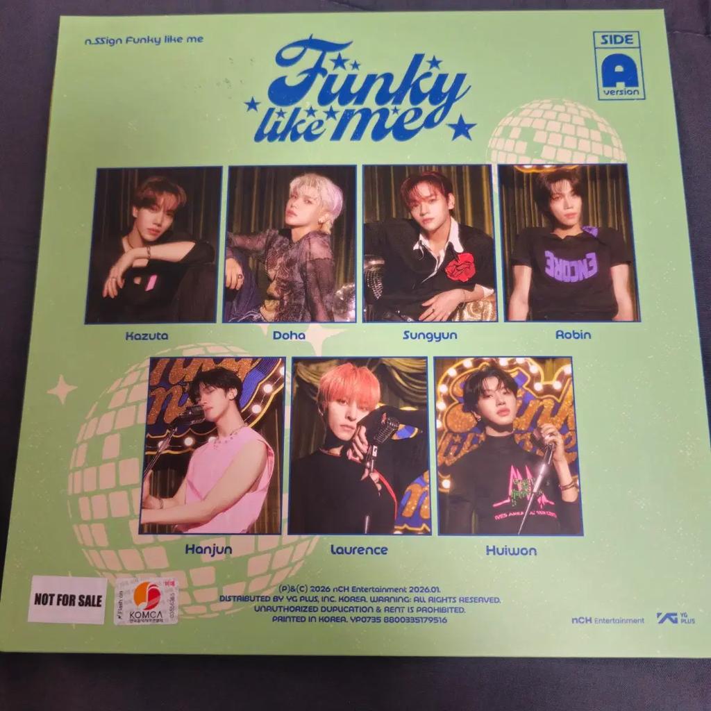 n.SSign (Ensign) Funky like me signed album Used