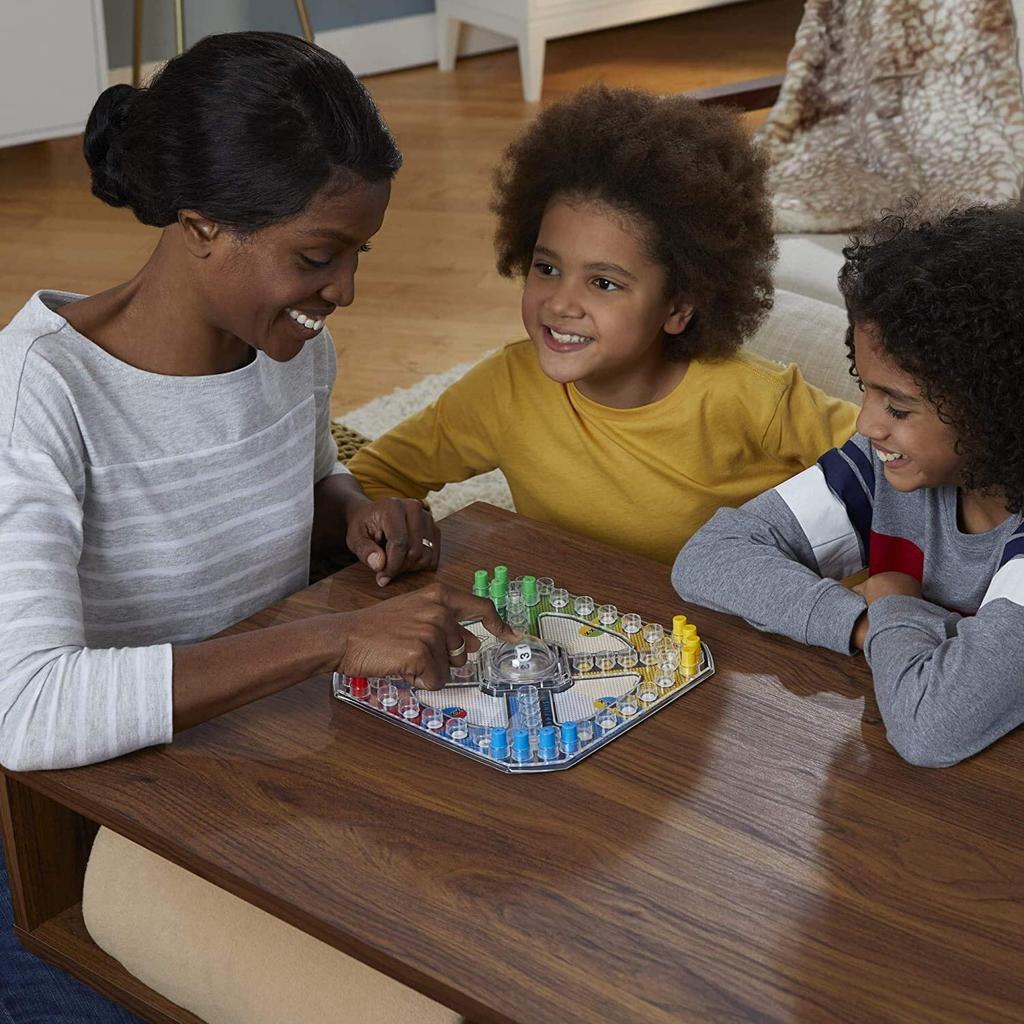 Hasbro Trouble Board Game - 1 Set, Classic Pop-O-Matic Racing Game, Ages 5+, 2-4 Players