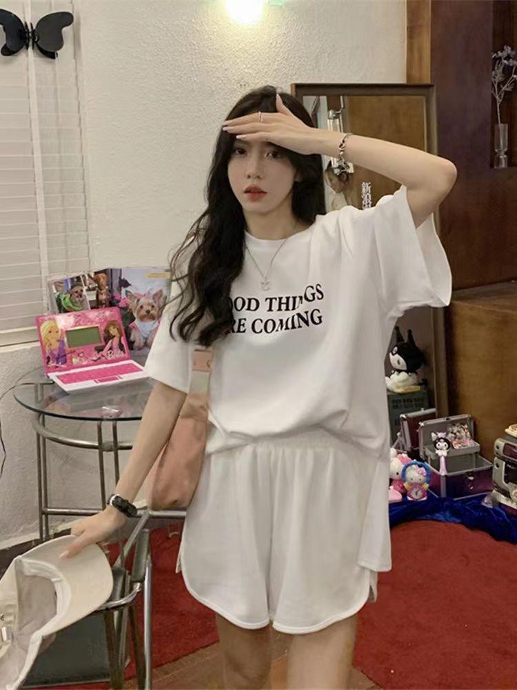 Women's Summer 2024 Korean & Hong Kong Style Fashion: Short Sleeve Top and Wide-Leg Shorts Two-Piece Set