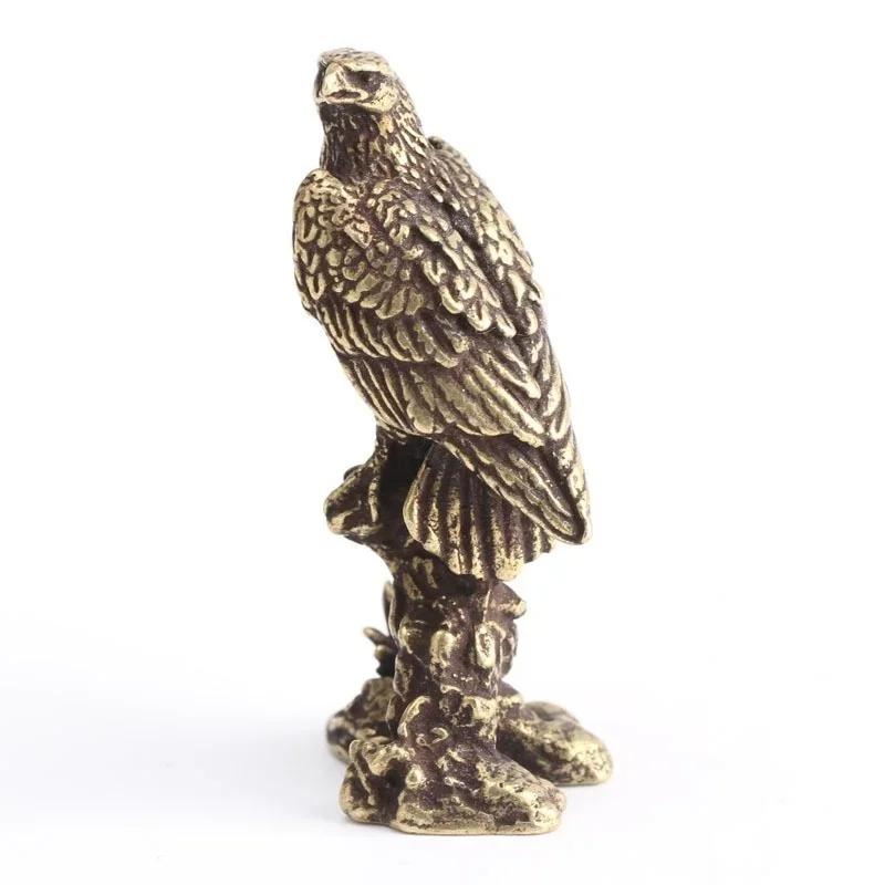 

Hot Brass Eagle Statue Vintage Simulated Animal Statue Home Office Desk Decor Ornament Metal Figure Props Toy Gift