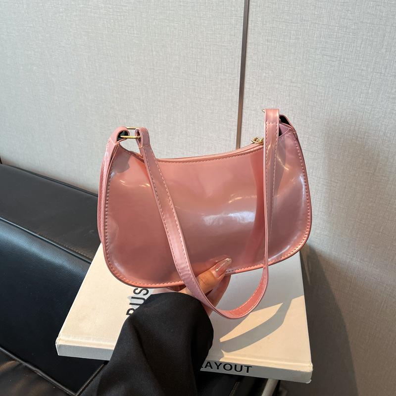 Summer New Popular Fashion Shoulder Armpit Bag Versatile Solid Color Gentle Handbag