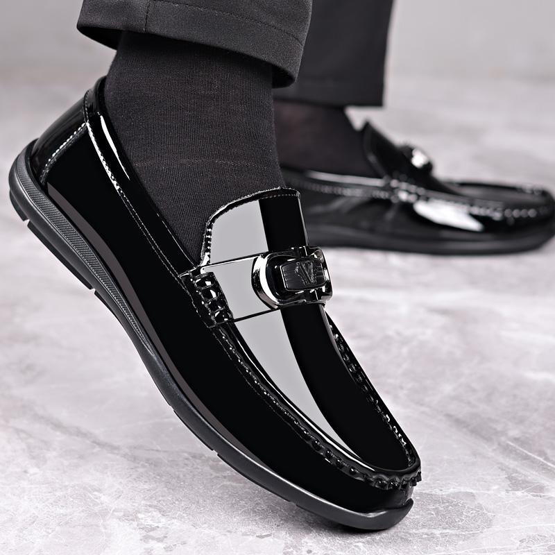 Fashion New Men Casual Shoes Luxury Wedding Hollow Out Formal Dress Boat Shoes for Man Slip-on Walking Flats Male Breathable Loafers