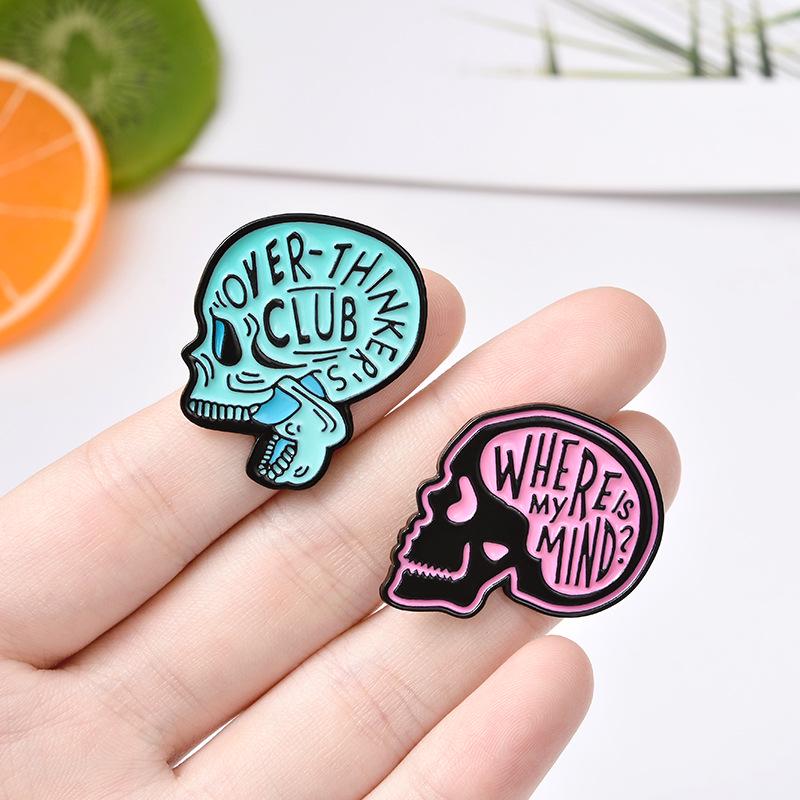 European & American Punk Style Skull Brooch - Colorful Letter Design with Open/Closed Mouth