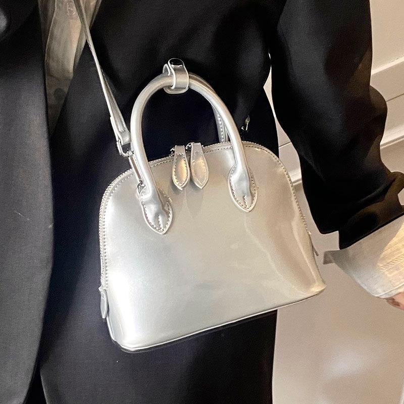 Korean Version of the New High-end Texture Simple Portable Shell Bag Women's Niche Fashion Trend Solid Color Temperament Messenger Bag