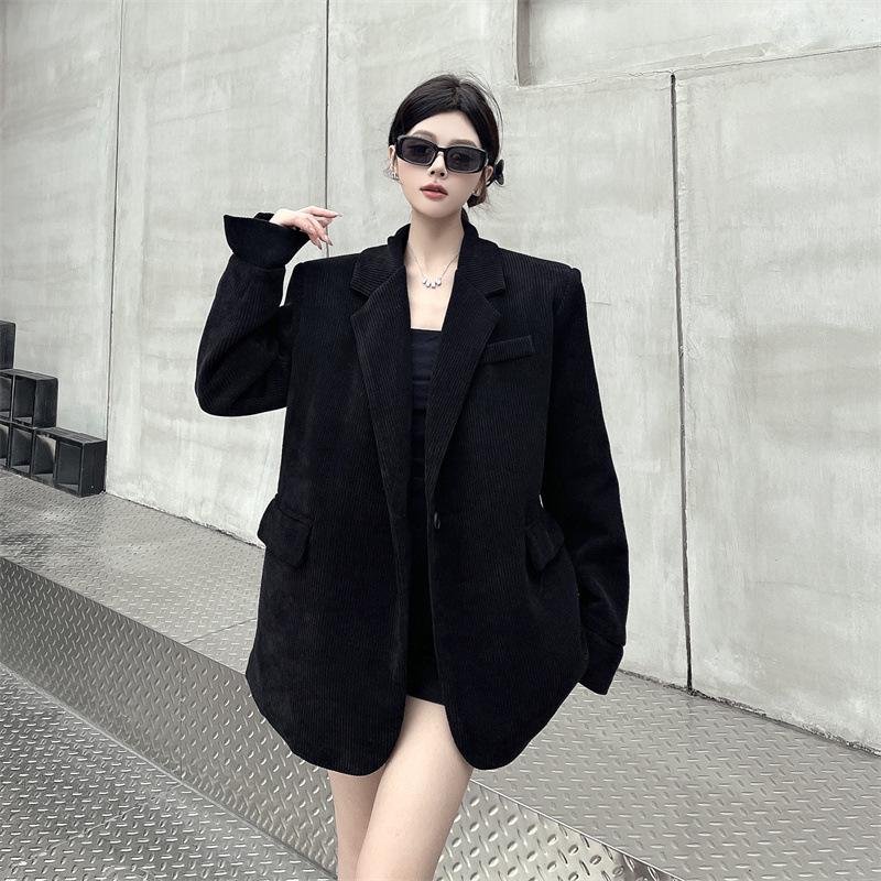 

Vintage Women s Black Corduroy Suit Jacket – Winter 2025 Collection, Stylish, High-End, Thick, and Loose Fit. Medium чёрный