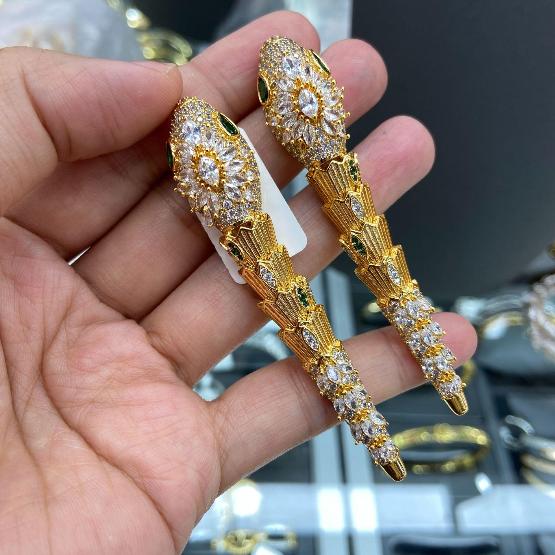 

Five-piece Set, Spirit Snake Set, Female High Version, The Same Light Luxury High-end Necklace, Bracelet, Stud Earrings Set.