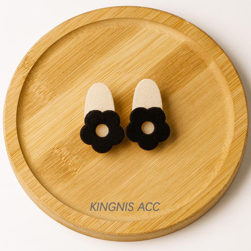 

Романский Манор Французская Ретро Черный Бархатный Цветочный Зажим для Волос для Женщин