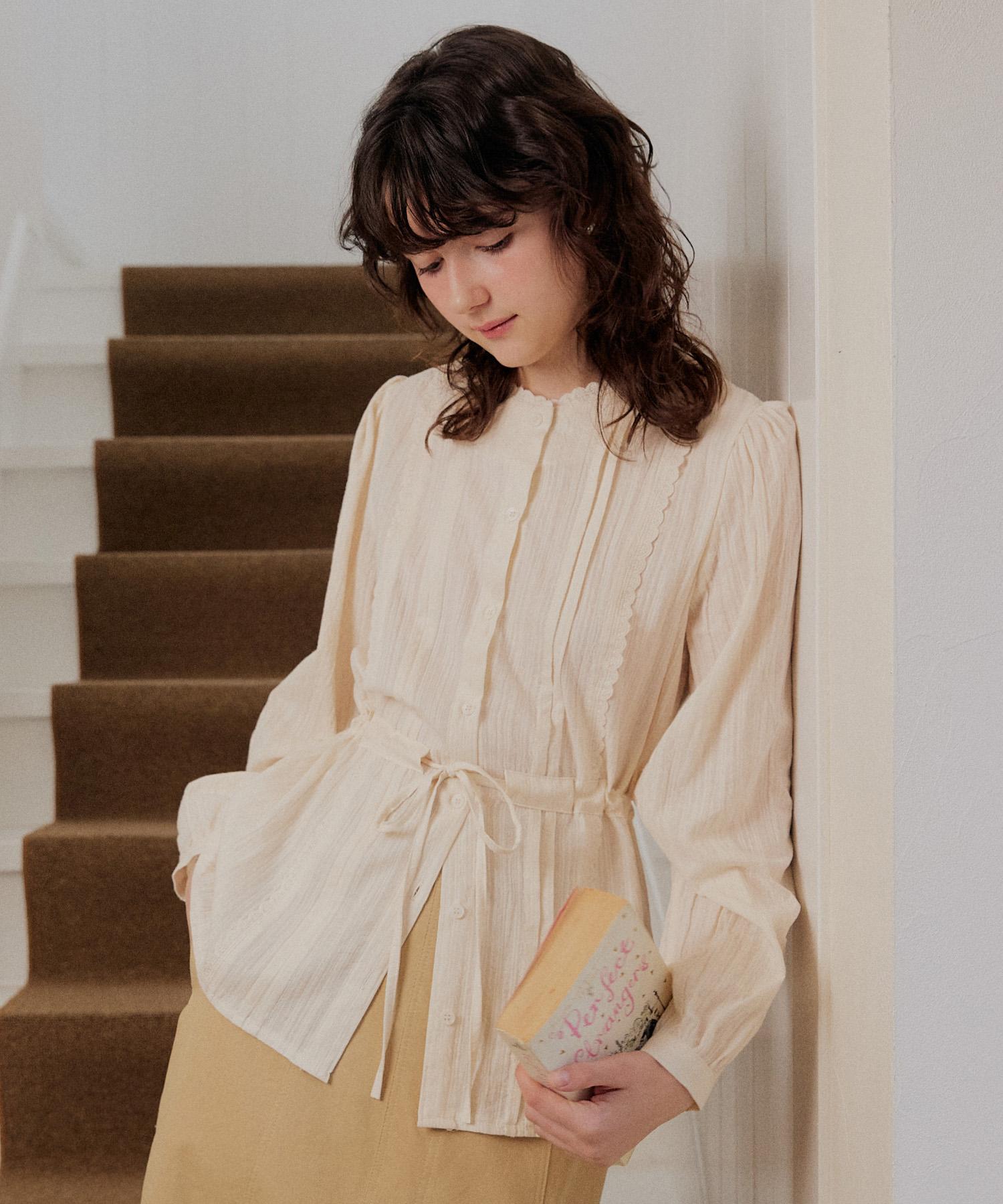 Adowl Vintage Lace Pintuck String Line Blouse - Cream Cream/Free