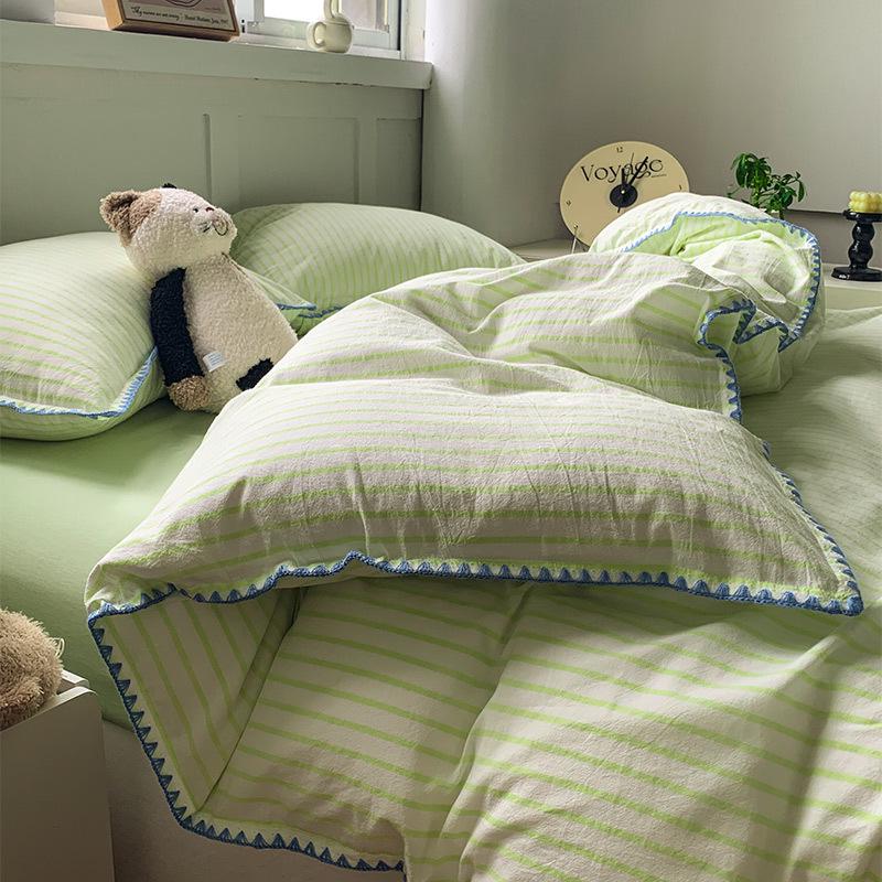 

A-Class Pure Cotton Stripe Bedding Set - Washable, 3-Piece Duvet Cover with Shell Edge. 150x200cm Duvet Cover
