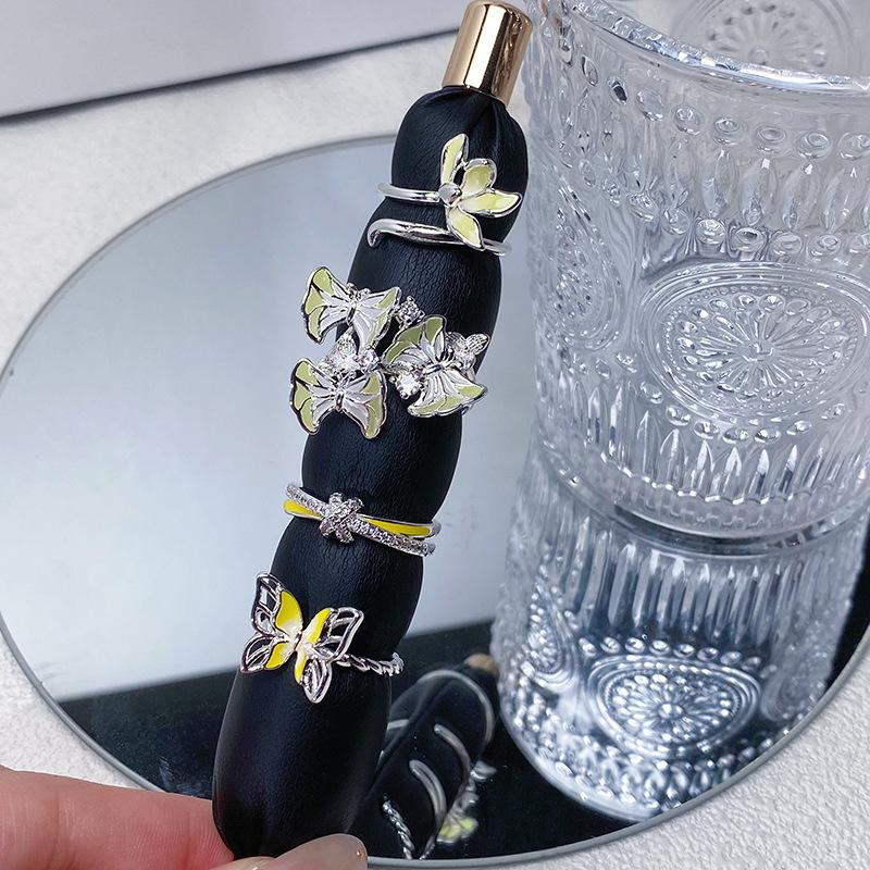 Small Fresh And Cool Enamel Dripping Oil Flower Butterfly Diamond Ring Niche Design Unique High-End Ring Woman
