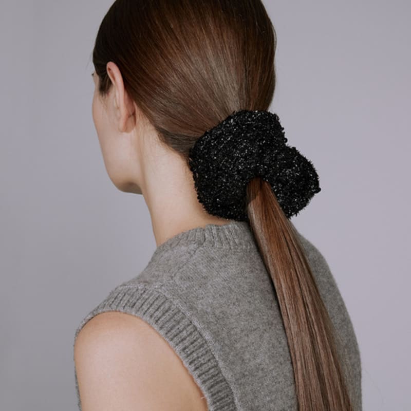 STARLET SCRUNCHIE HOUR