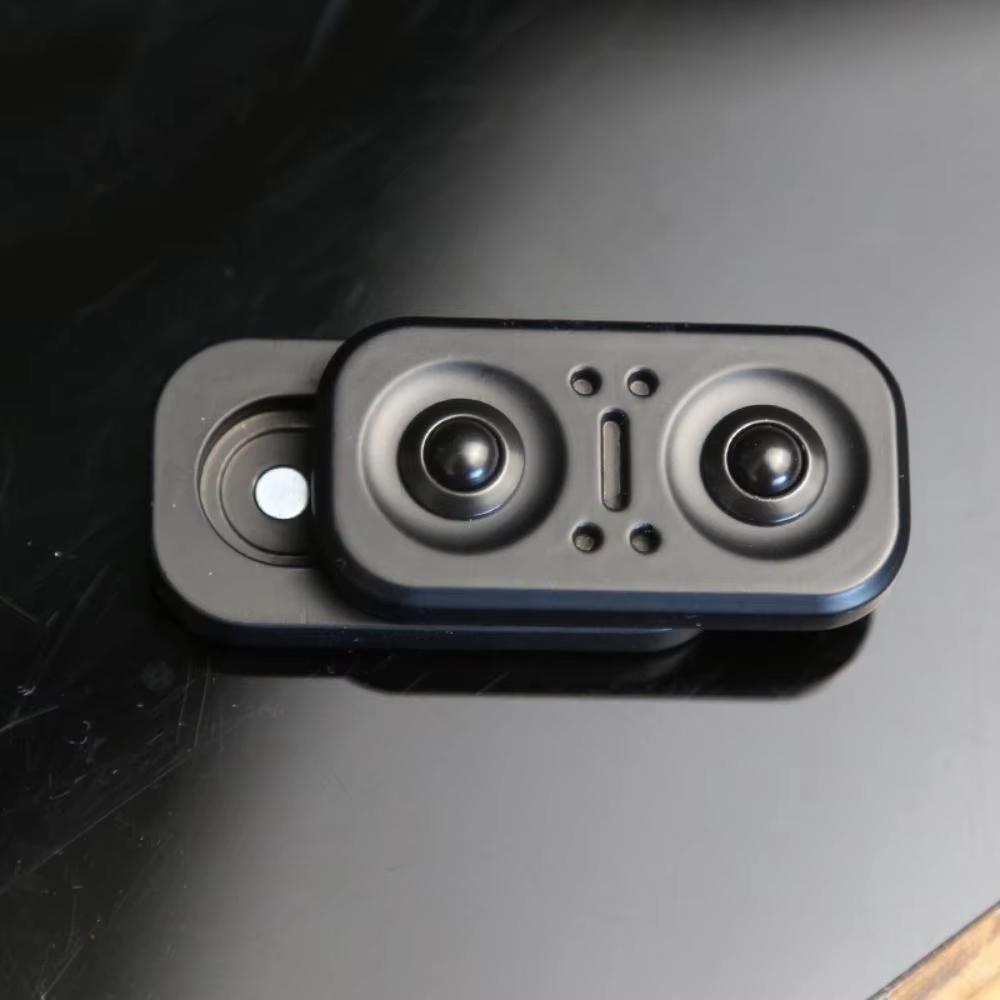 Owl Fidget Rotator Fidget Magnetic Slider Hand Rotator Metal Edc Office Desk Toy for Adults and Children Gift Fidgeting Toys