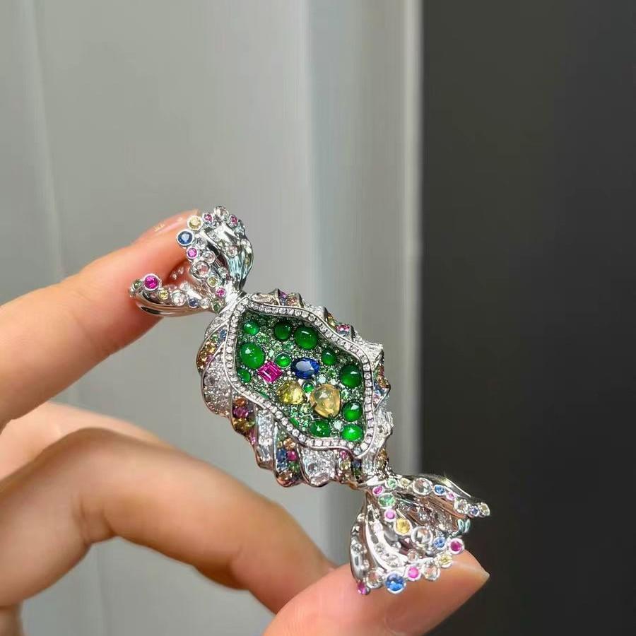 "Candy Secret Realm" Mori Green Candy Brooch Niche Unique Light Luxury Full Diamond Pin Symphony Exquisite Corsage