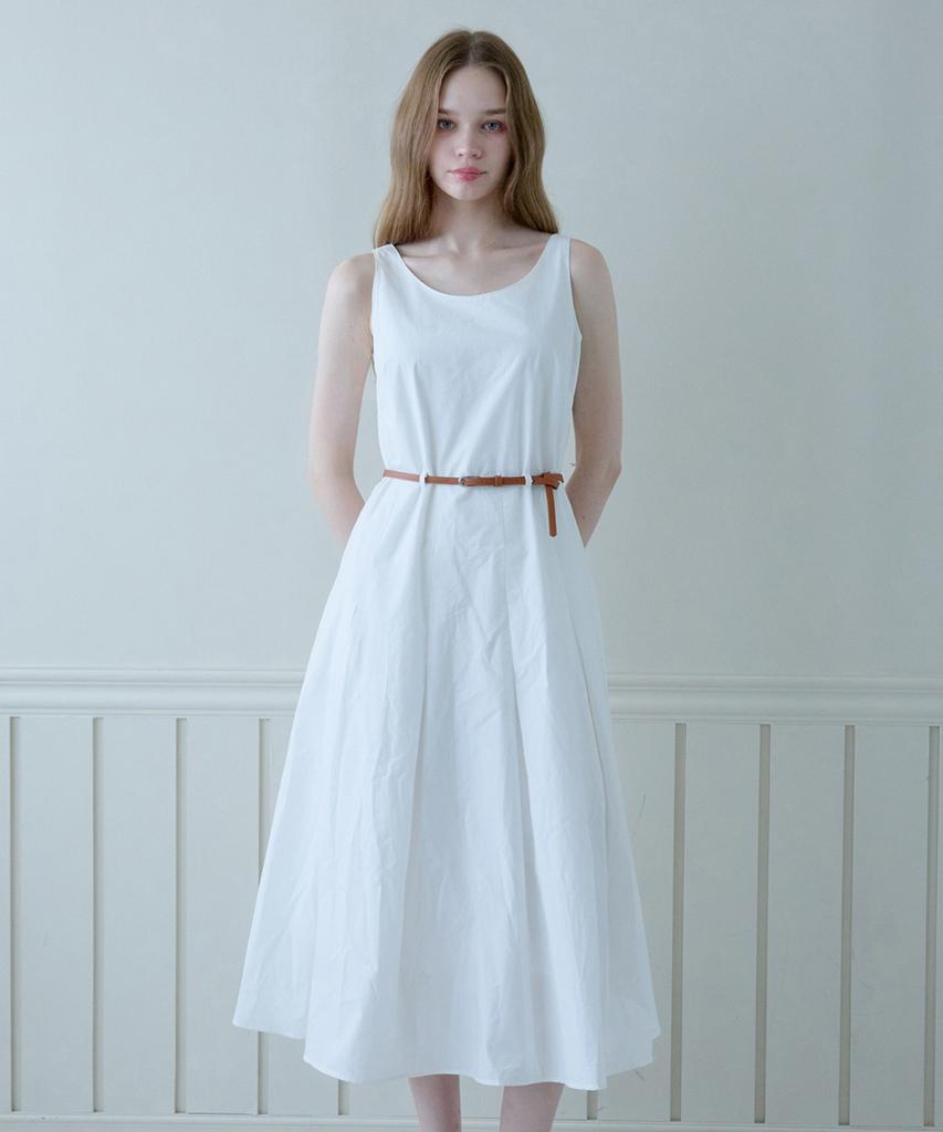Hillioteu Demure Pleated Long Dress_White