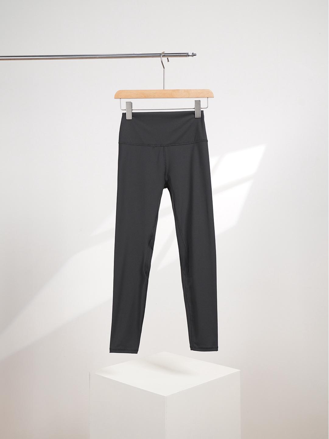 

Вперед, Лейбл! Брюки для йоги NULU с высокой талией и эффектом подтяжки бедер, со скрытым карманом - стиль Lulu M серый