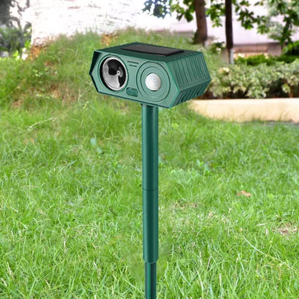 Waterproof Solar Animal Repellent Flashing Light Infrared Animal Deterrent  Farm Protection