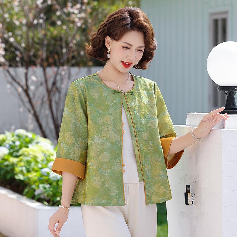 

Elegant Chinese Style Women s Cardigan - National Style for Middle-Aged and Elderly Mothers - Spring/Autumn Seven-Sleeve Top. 4XL [130-145 lbs] зелений