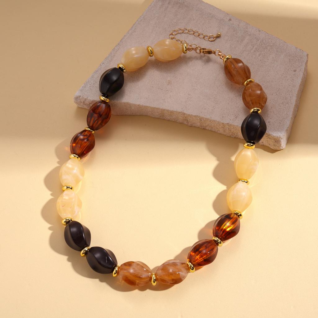 Acrylic Oval Beaded Sweater Chain Autumn and Winter Maillard Niche Necklace