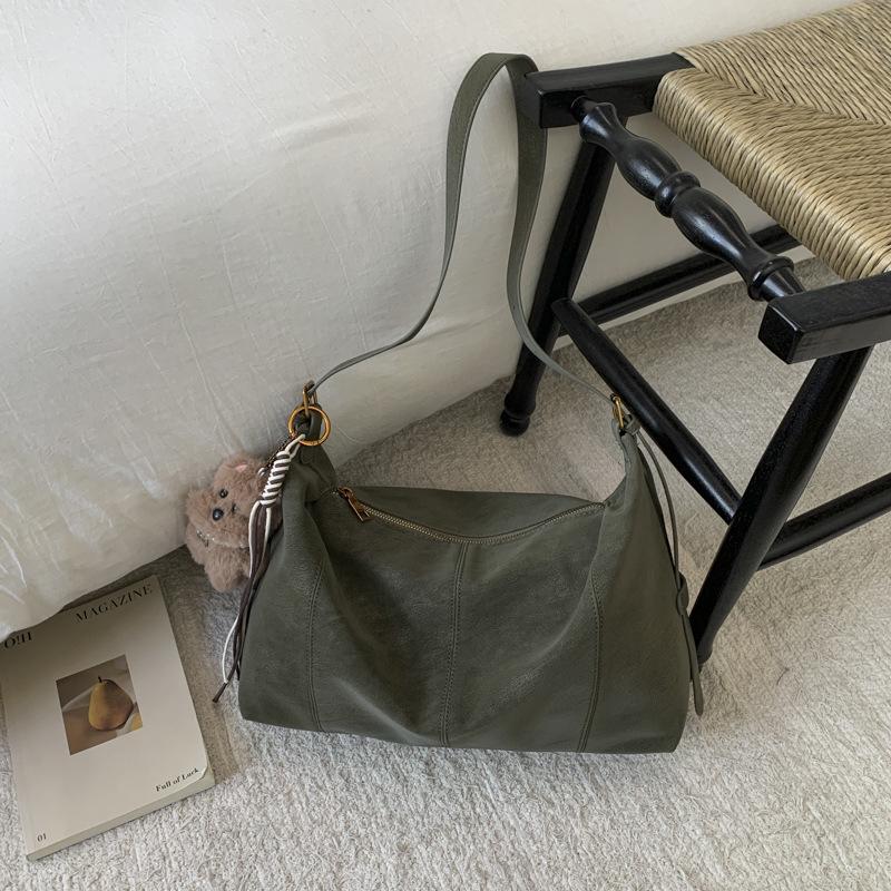 Casual Commuting Tote Bag, Soft Leather, Simple and Niche Single-shoulder Bag
